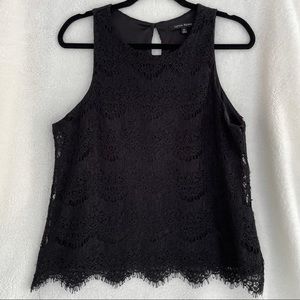 Lynn Ryan top size M